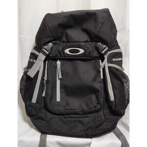 Oakley Backpack Max Load Pack 30L Bag With Laptop Compartment in Grey